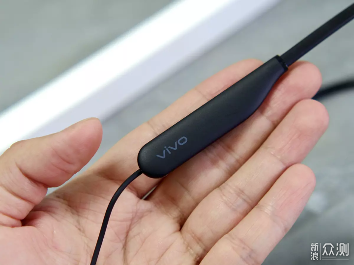 vivo無線影音耳機：運動與好音質可以兼得_新浪眾測