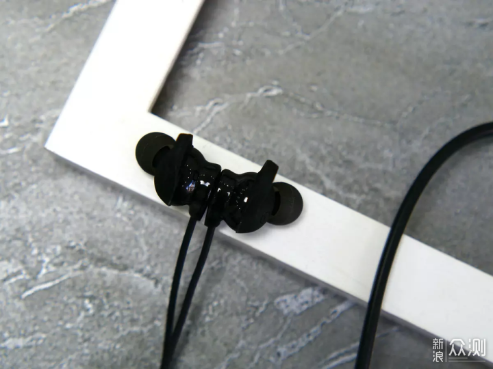 vivo無線影音耳機：運動與好音質可以兼得_新浪眾測