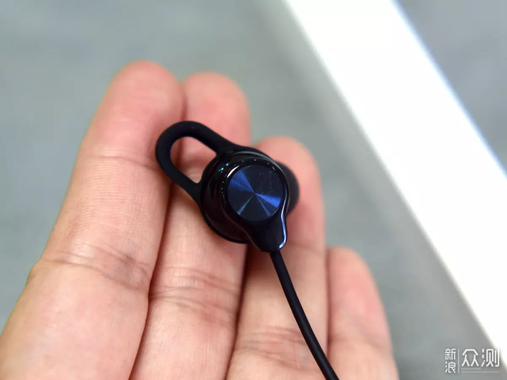 vivo無線影音耳機：運動與好音質可以兼得_新浪眾測