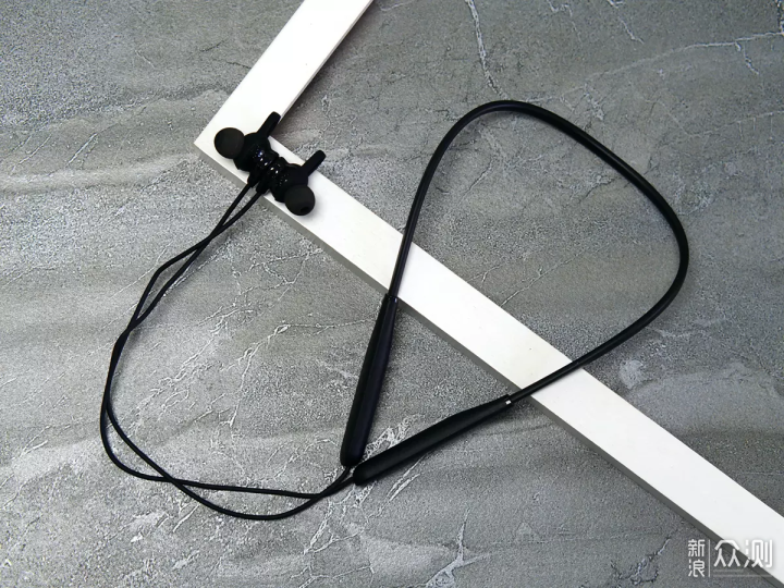 vivo無線影音耳機：運動與好音質可以兼得_新浪眾測