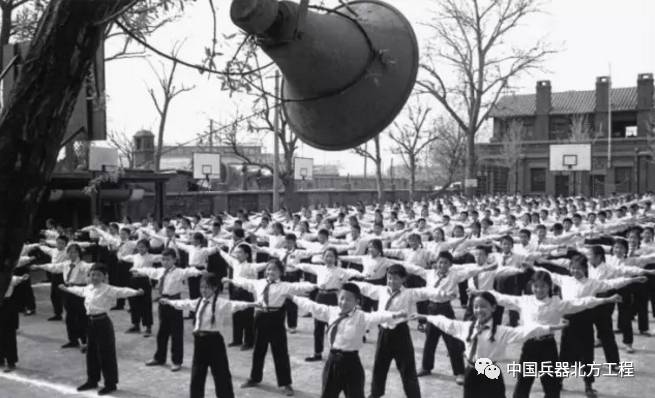 程瀟跳學生廣播體操_學校體操廣播叫啥名_學生跳的廣播體操