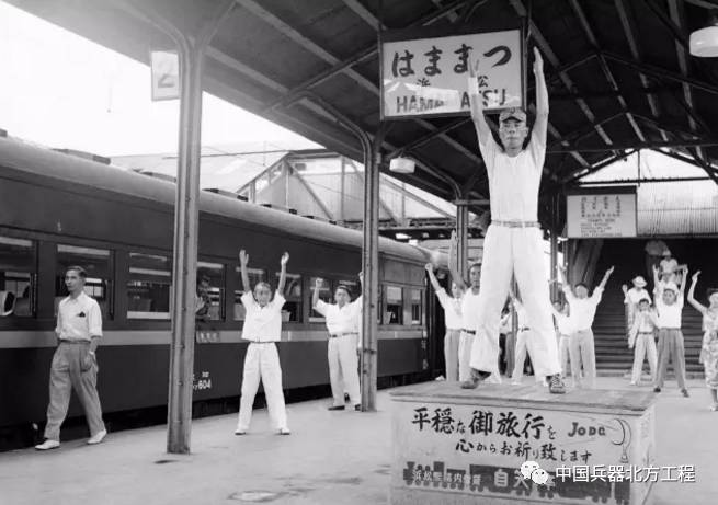 程瀟跳學生廣播體操_學校體操廣播叫啥名_學生跳的廣播體操