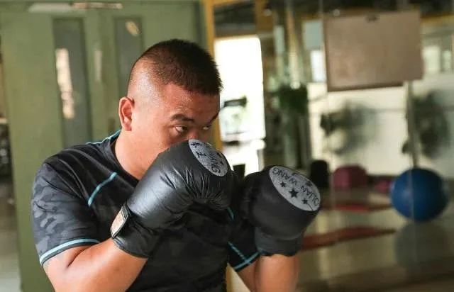 健身遇到瓶頸期應該怎么度過_健身的瓶頸期_健身瓶頸期什么現象