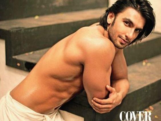 印度頂級男星個個都是健身狂魔三大汗年過50歲身材管理依然一流