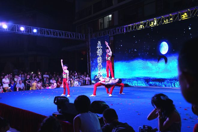 林曉楠疊杯想挑戰嗎_涼涼杯原理_涼涼世界杯挑戰