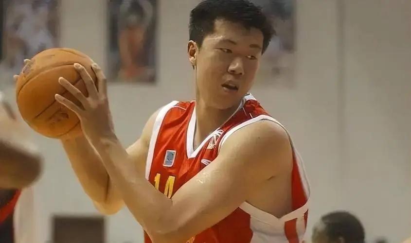 籃球歷史最佳球員_歷史籃球得分最高的人_中國歷史籃球最佳成績是誰