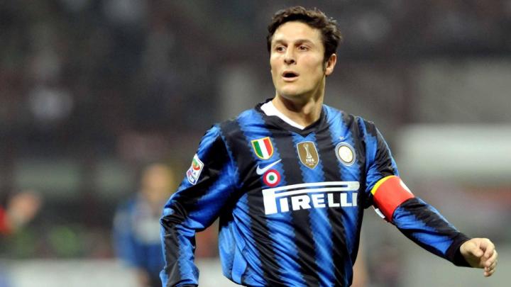 足球俱樂部歷史隊服_足球俱樂部歷史隊服設計_各個足球俱樂部的球衣