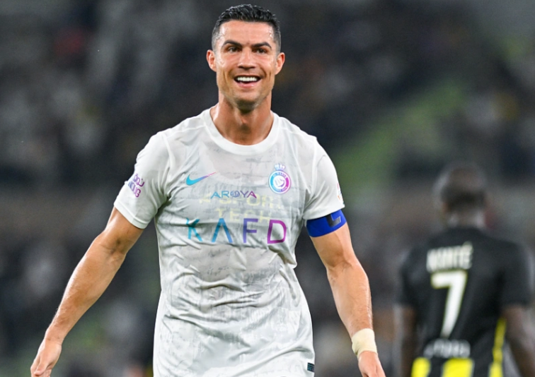 足球歷史最好球技_足球技球歷史好的球員_足壇歷史球技排名