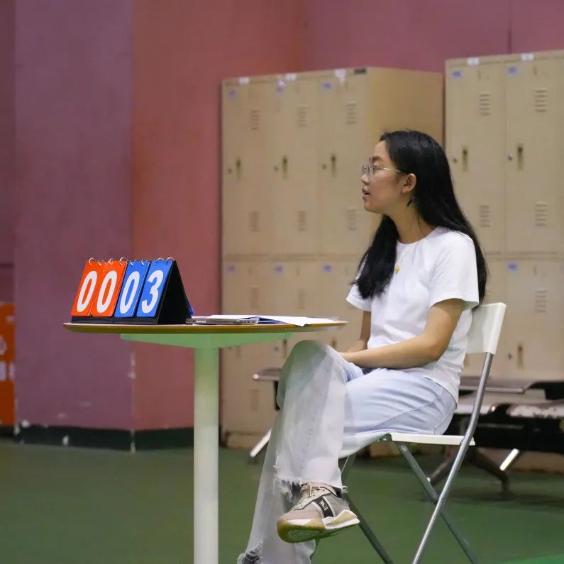 單挑籃球冠軍比賽北京學生名單_北京籃球學生單挑比賽冠軍_單挑籃球冠軍比賽北京學生是誰