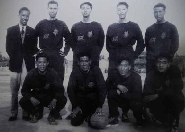 98 歲吳成章回憶當年：一聲阿弟，開啟籃